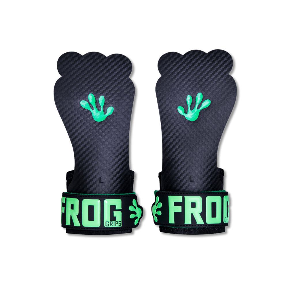 handschutz-fitness-affenhand Frog Grips Elite 4.0 Handschutz – Carbon-Design mit grünem Logo und breitem Handgelenkband.