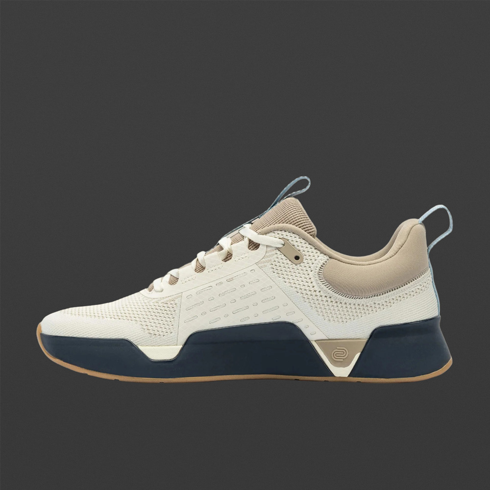 While on Earth Move Trainer in Wheat, Seitenansicht: stabiler Stand und Dämpfung für Sprünge, Lifts und Wege.